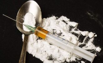 eroina-imgflip__1504515377_94.126.9.180-845x522